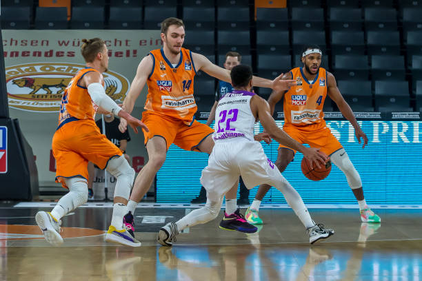 于火炬传递 于火炬传递